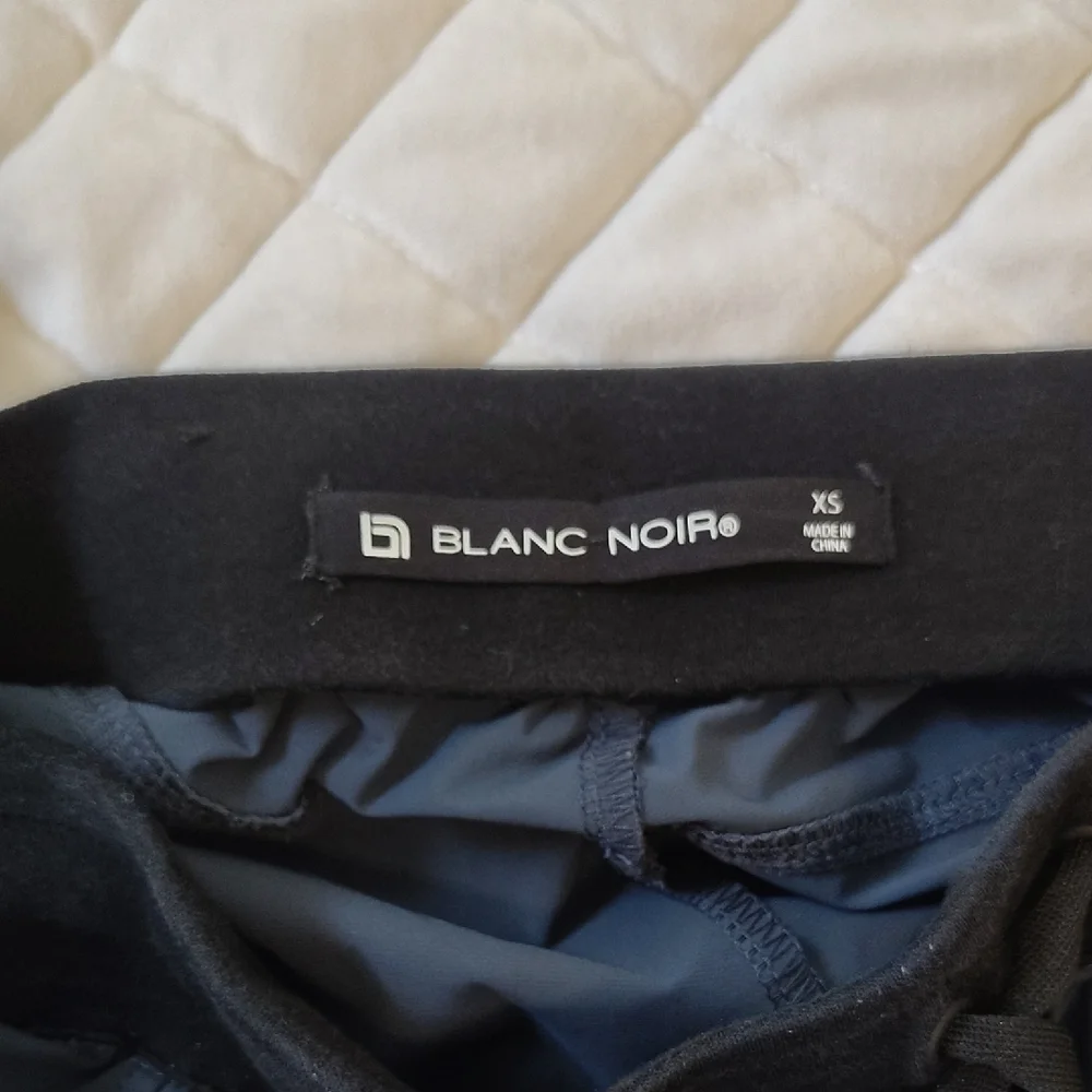 Blanc Noir Navy Blue Jogger Womens xs.